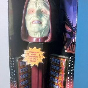 Star Wars Emperor Palpatine Dispenser with Music